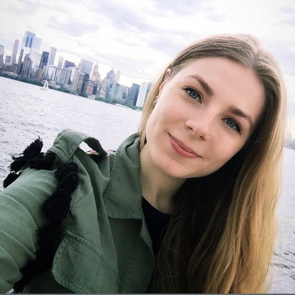 Meet your Posher, Dariya